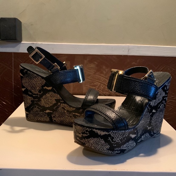 Tory Burch high heel wedge sandals - Picture 1 of 7